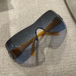 Ferragamo sunglass